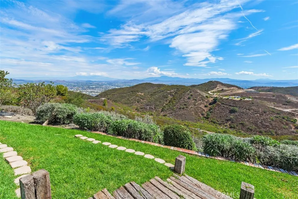 27777 Sycamore Mesa Rd. Temecula, CA 92590