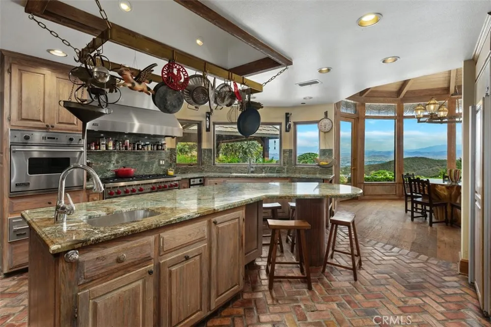 27777 Sycamore Mesa Rd. Temecula, CA 92590