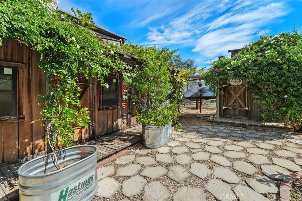 27777 Sycamore Mesa Rd. Temecula, CA 92590