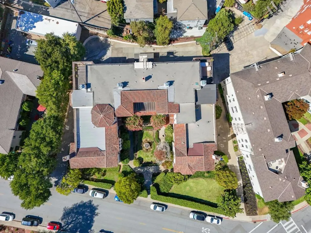 212 Eaton Road #1 San Mateo, CA 94402