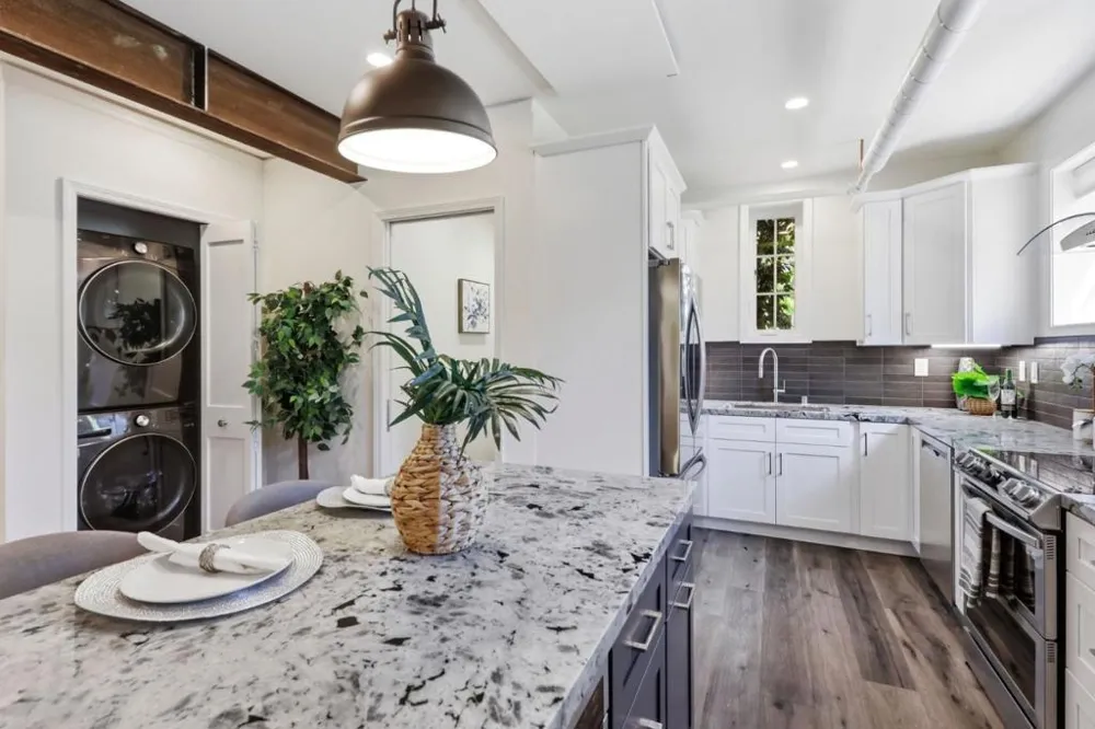 212 Eaton Road #1 San Mateo, CA 94402