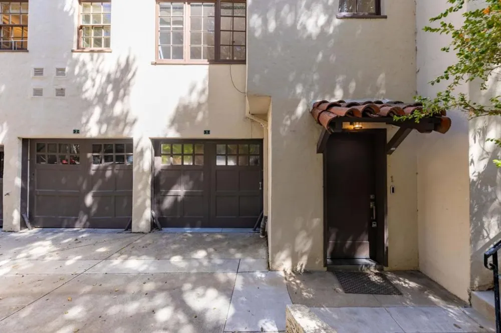 212 Eaton Road #1 San Mateo, CA 94402