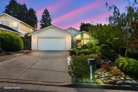 428 Saddlebrook Lane