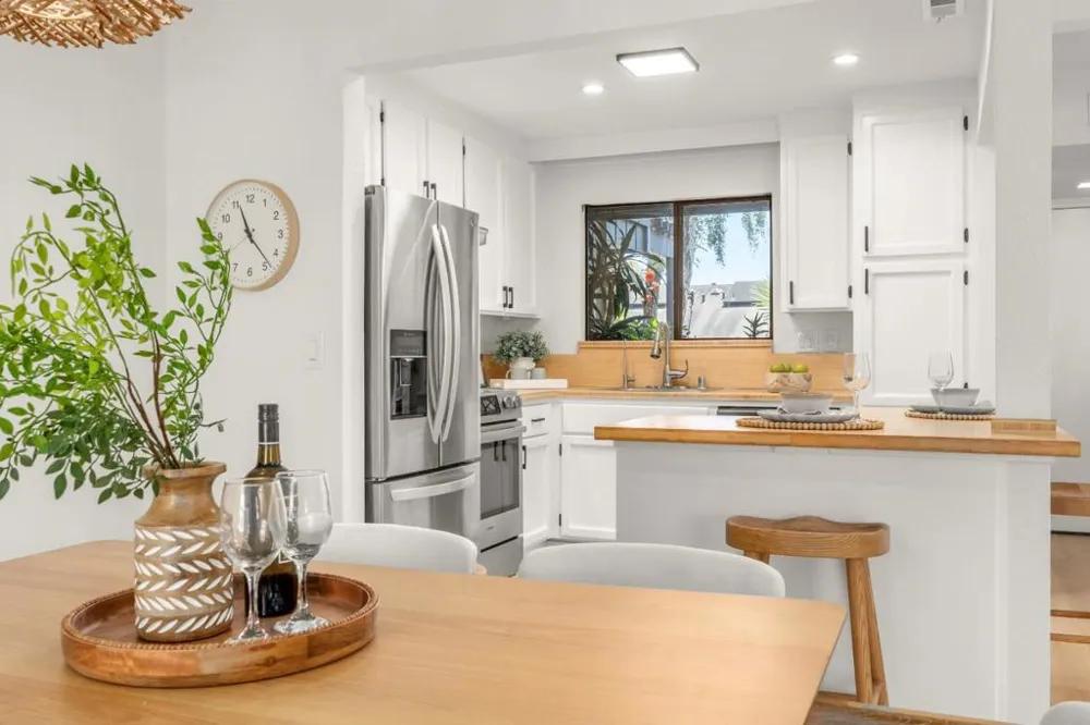 574 Spinnaker Court Santa Cruz, CA 95062