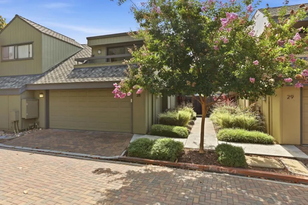 670 San Antonio Road #28 Palo Alto, CA 94306