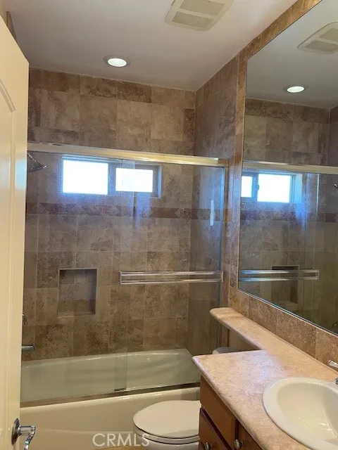 2207 Warfield Avenue #B Redondo Beach, CA 90278