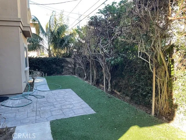 2207 Warfield Avenue #B Redondo Beach, CA 90278