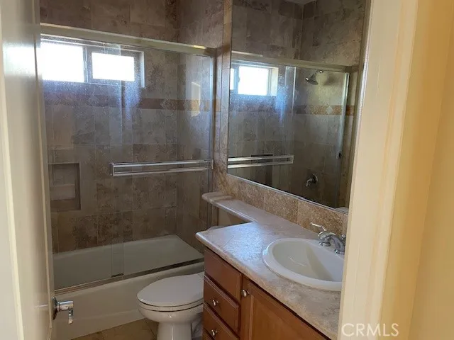 2207 Warfield Avenue #B Redondo Beach, CA 90278