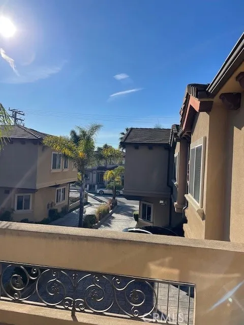 2207 Warfield Avenue #B Redondo Beach, CA 90278