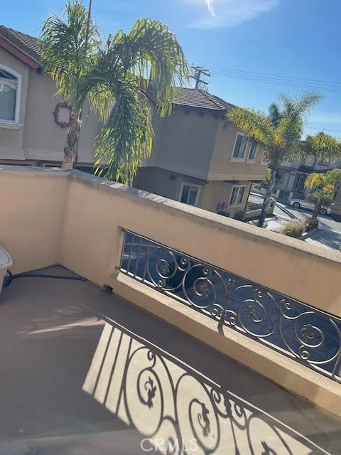 2207 Warfield Avenue #B Redondo Beach, CA 90278