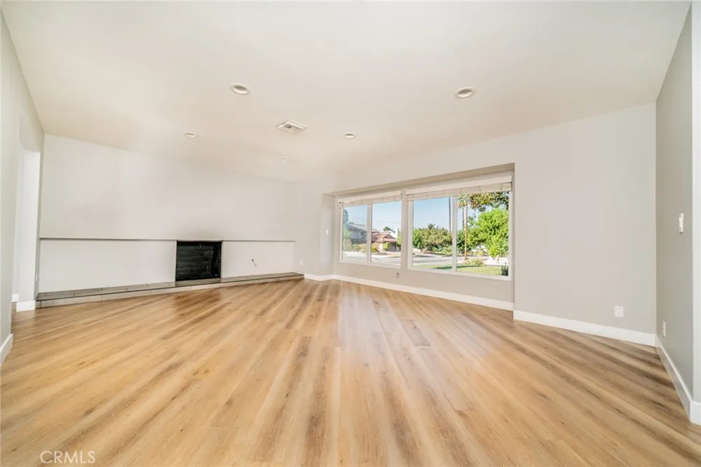 5991 Rogers Lane San Bernardino, CA 92404
