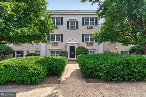 2305 FARRINGTON AVENUE #203