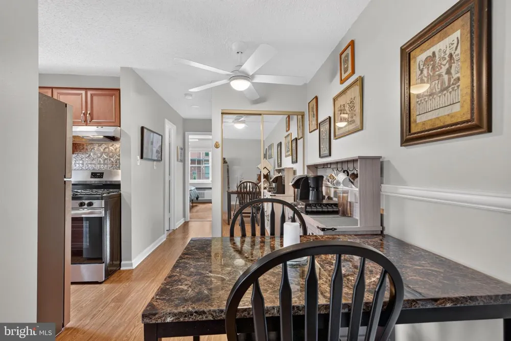 2305 FARRINGTON AVENUE #203 Alexandria, VA 22303