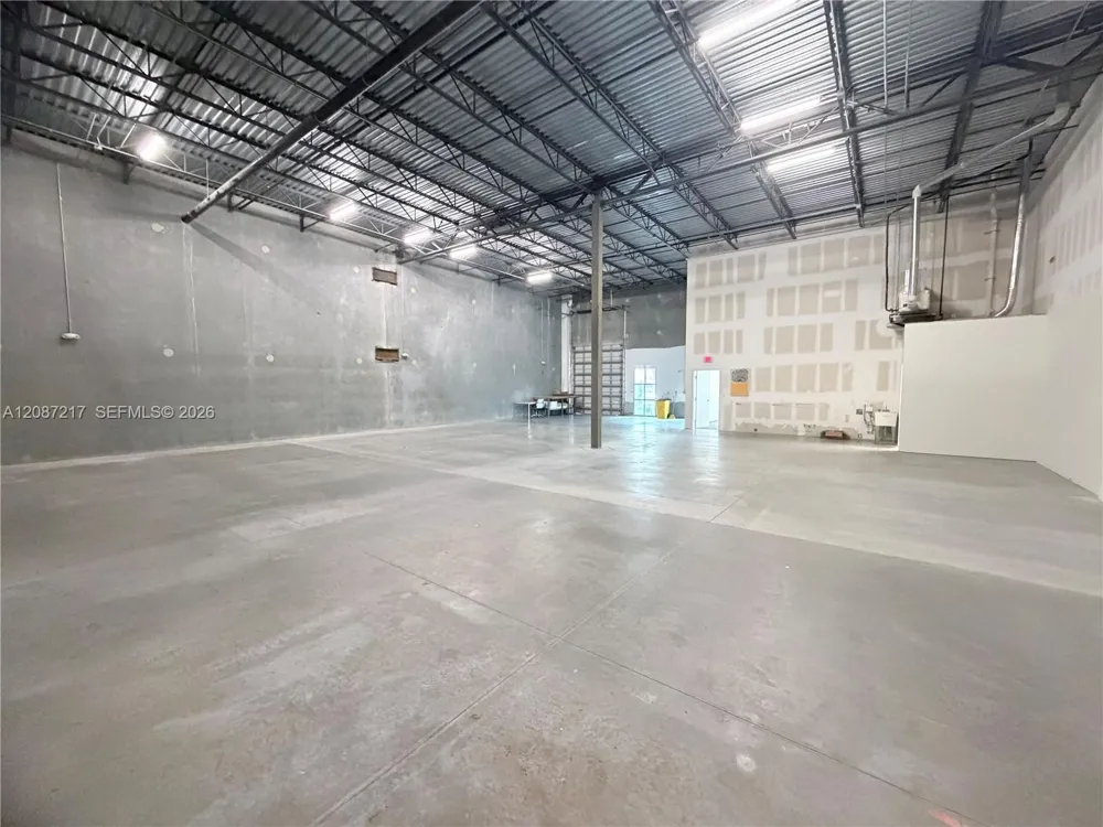 10428 W State Road 84 Davie, FL 33324