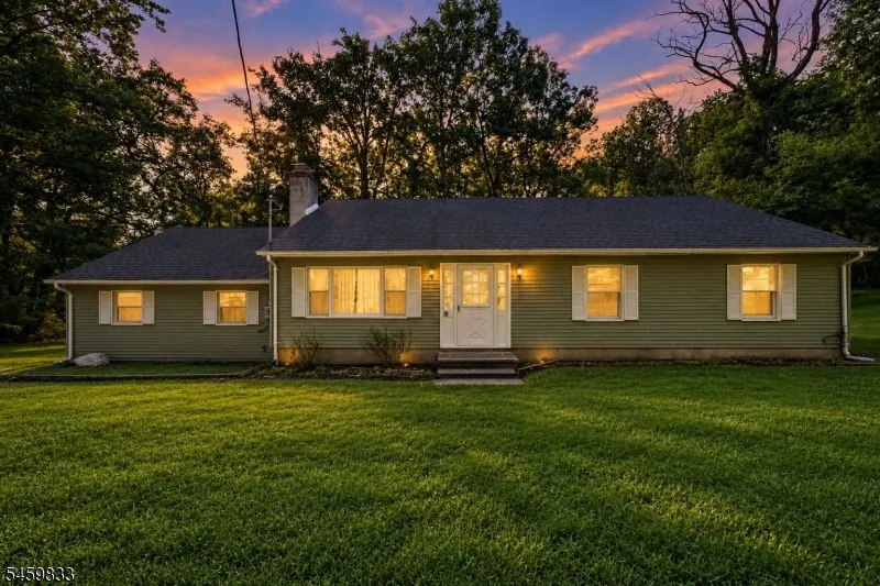 37 Danville Mountain Rd Liberty, NJ 07838