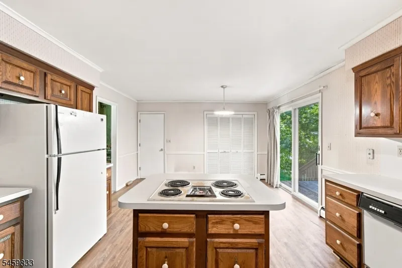 37 Danville Mountain Rd Liberty, NJ 07838