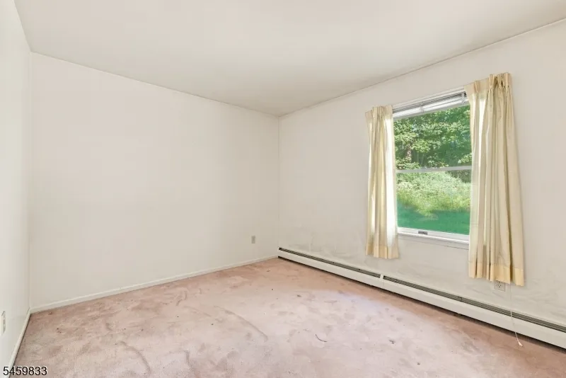 37 Danville Mountain Rd Liberty, NJ 07838
