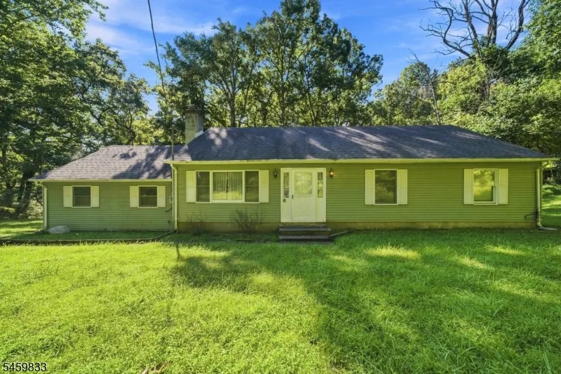 37 Danville Mountain Rd Liberty, NJ 07838