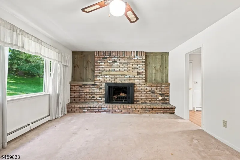 37 Danville Mountain Rd Liberty, NJ 07838