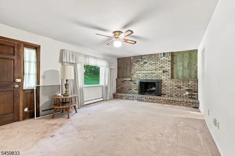 37 Danville Mountain Rd Liberty, NJ 07838