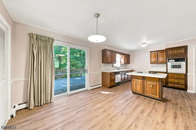 37 Danville Mountain Rd Liberty, NJ 07838