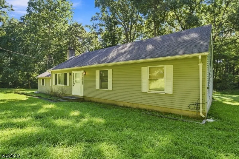 37 Danville Mountain Rd Liberty, NJ 07838