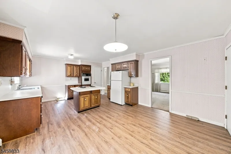 37 Danville Mountain Rd Liberty, NJ 07838