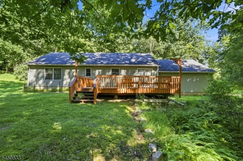 37 Danville Mountain Rd Liberty, NJ 07838