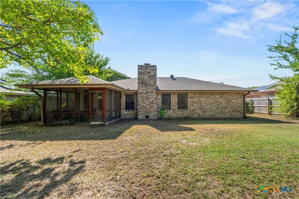 3213 Forest Hill Drive Killeen, TX 76542