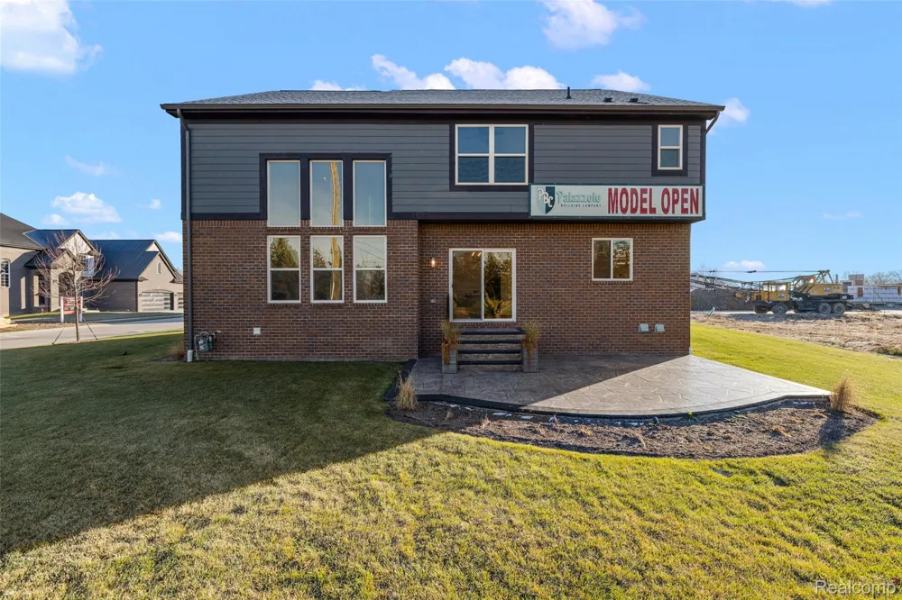 4042 Spring Meadows Drive Sterling Heights City, MI 48314
