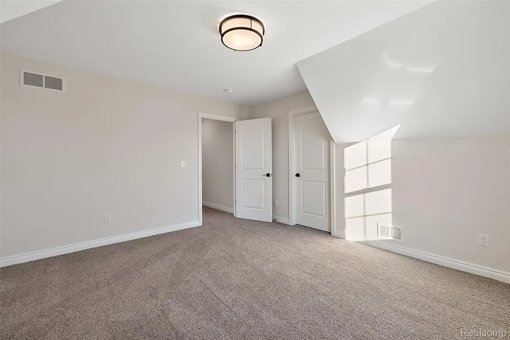 4042 Spring Meadows Drive Sterling Heights City, MI 48314