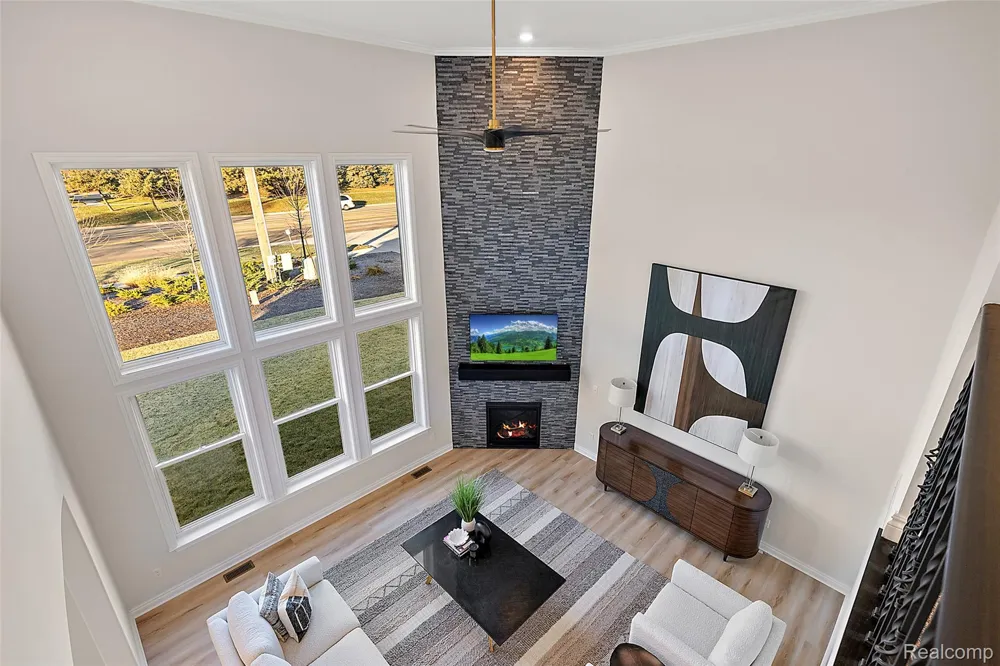 4042 Spring Meadows Drive Sterling Heights City, MI 48314