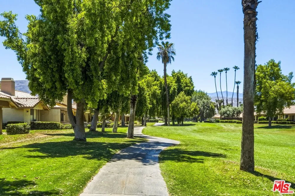 320 S Sierra Madre Palm Desert, CA 92260