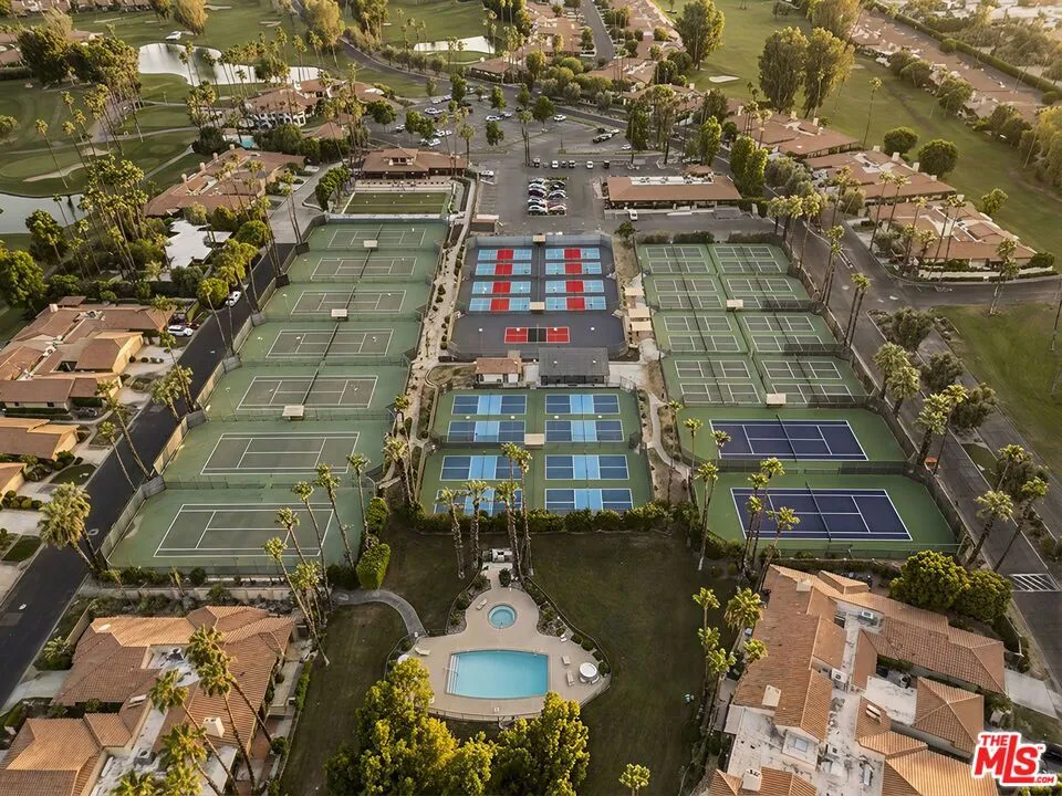 320 S Sierra Madre Palm Desert, CA 92260