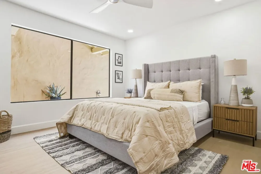 320 S Sierra Madre Palm Desert, CA 92260
