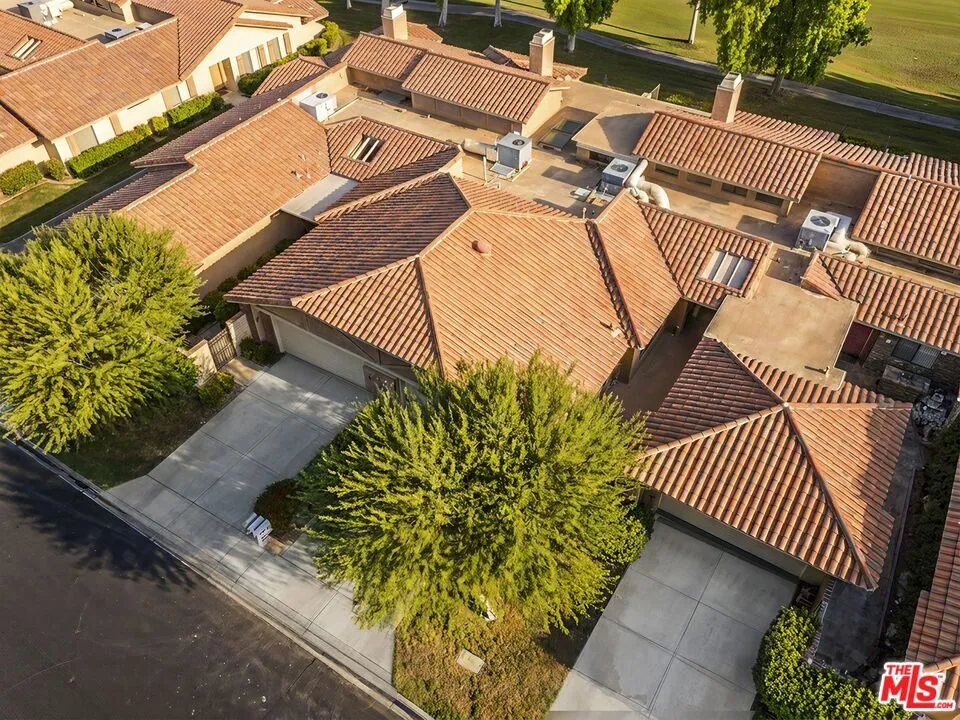 320 S Sierra Madre Palm Desert, CA 92260