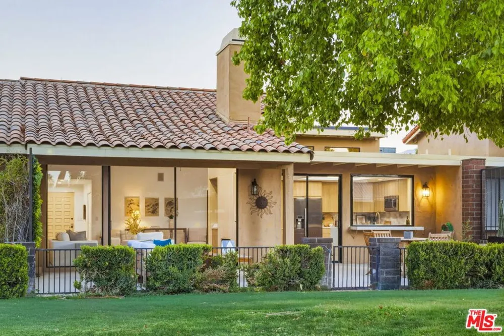 320 S Sierra Madre Palm Desert, CA 92260