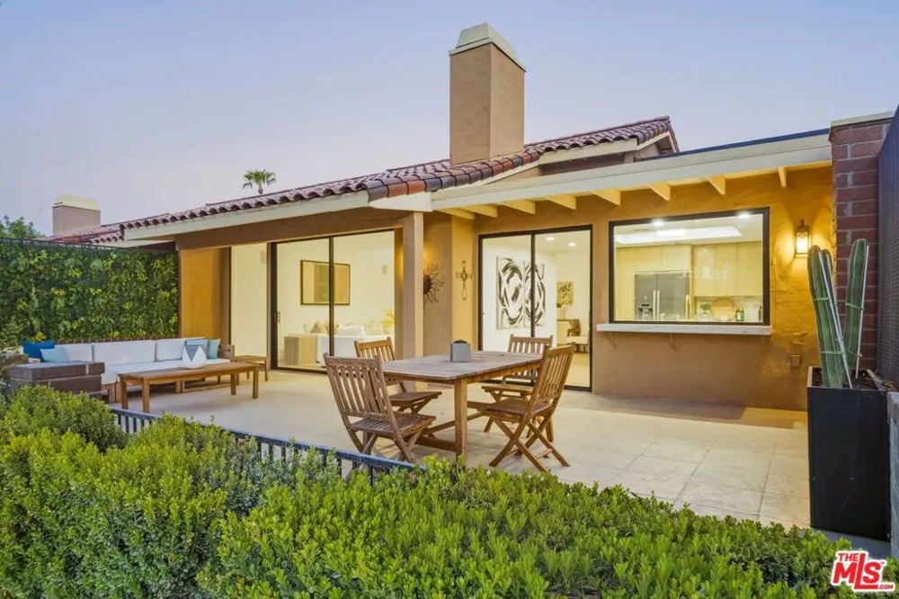 320 S Sierra Madre Palm Desert, CA 92260
