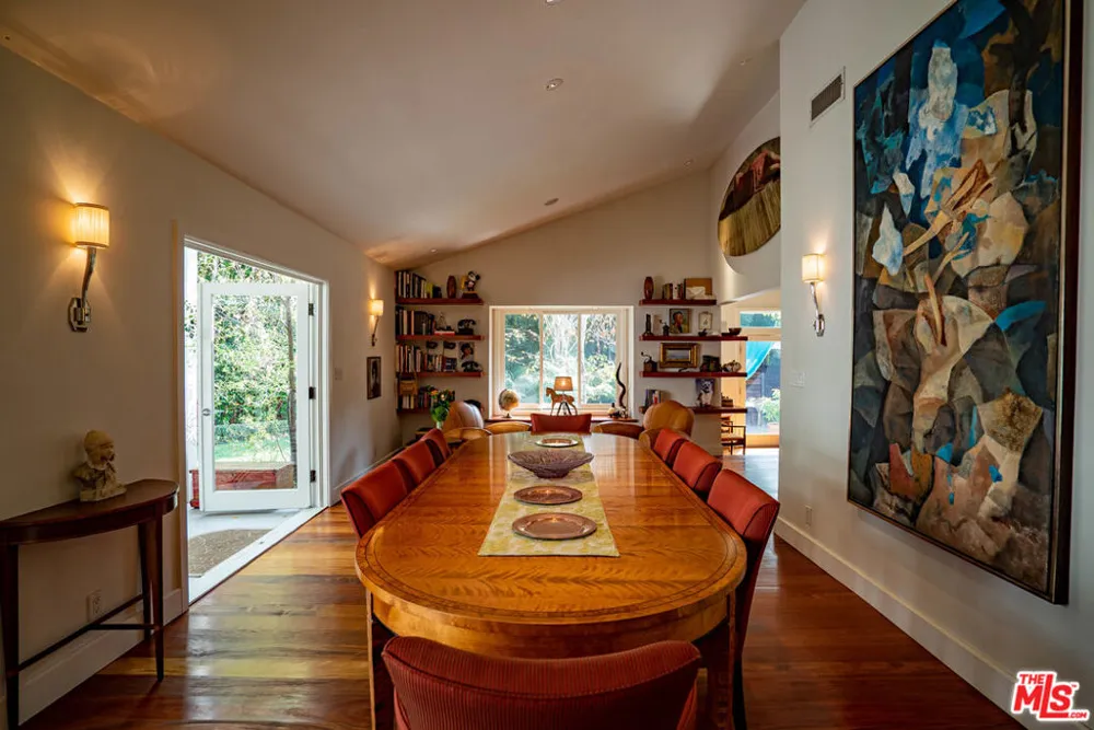 13324 W SUNSET Los Angeles, CA 90049