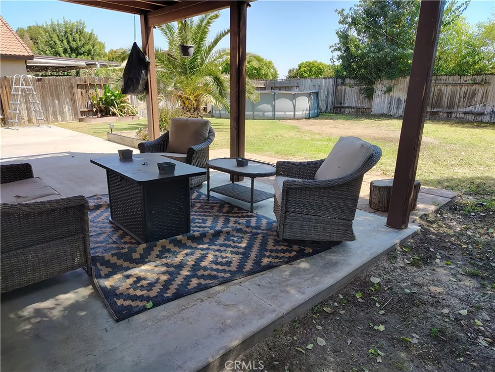10205 Single Oak Drive Bakersfield, CA 93311