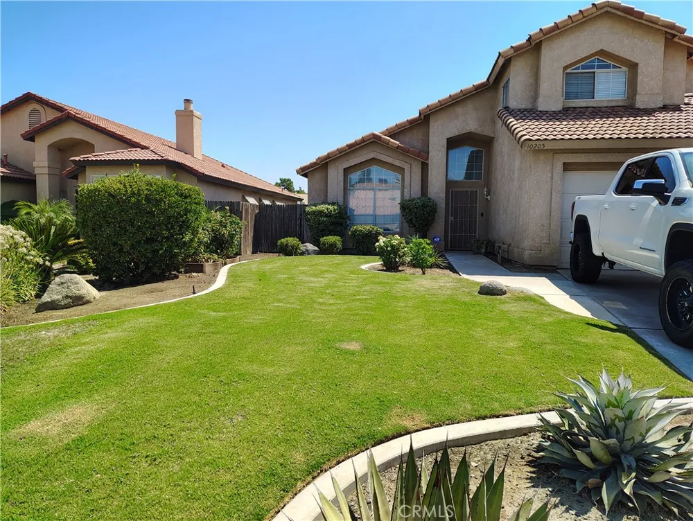 10205 Single Oak Drive Bakersfield, CA 93311