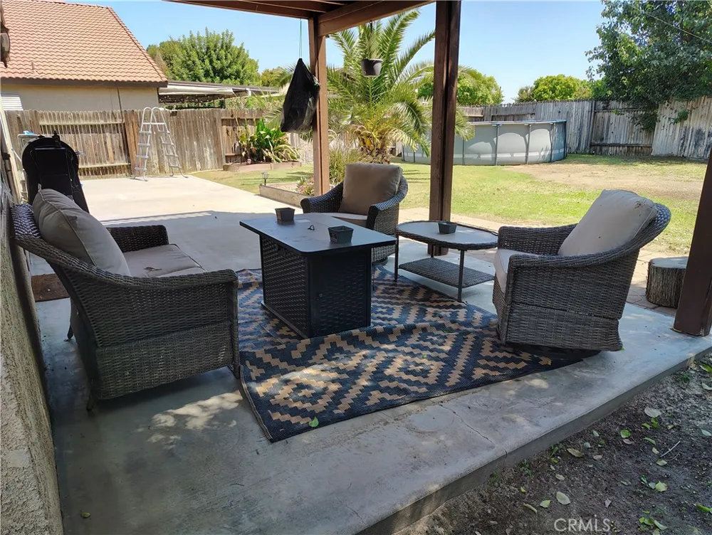 10205 Single Oak Drive Bakersfield, CA 93311