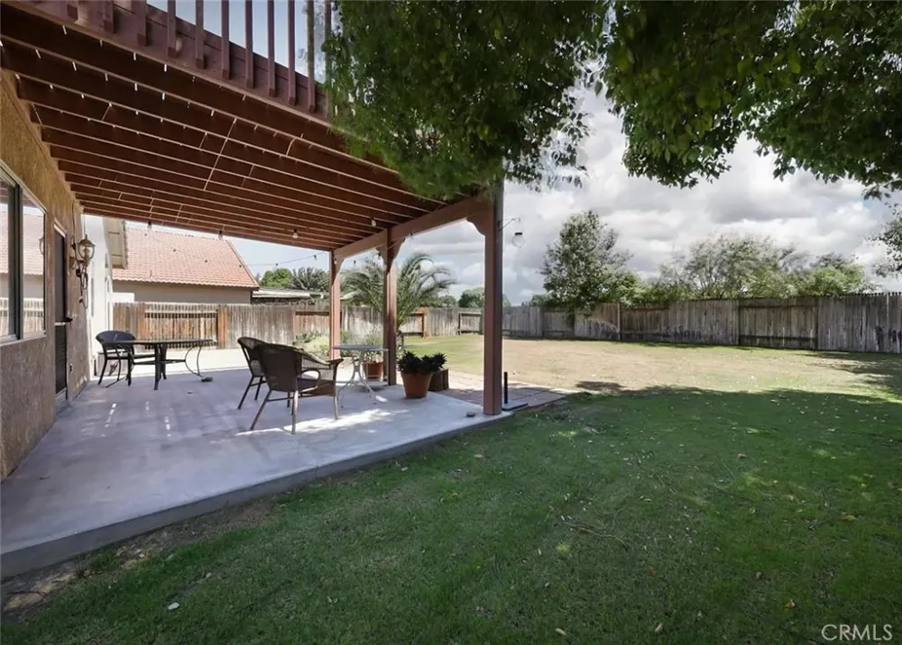 10205 Single Oak Drive Bakersfield, CA 93311