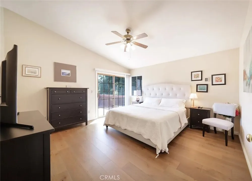10205 Single Oak Drive Bakersfield, CA 93311