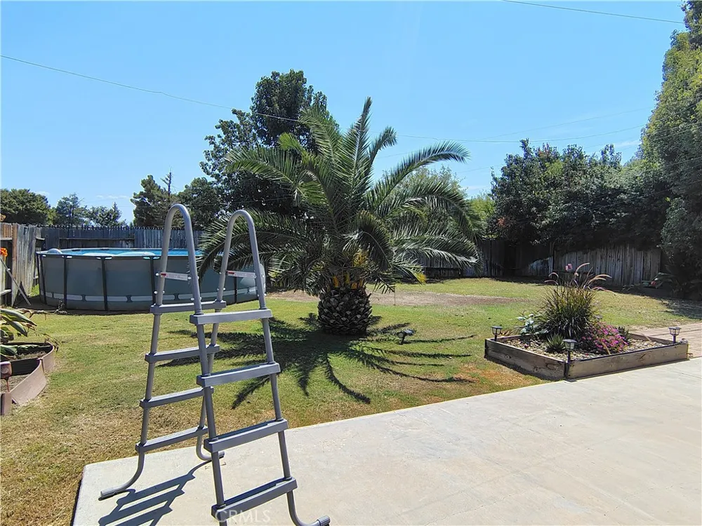 10205 Single Oak Drive Bakersfield, CA 93311