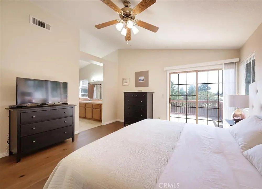 10205 Single Oak Drive Bakersfield, CA 93311