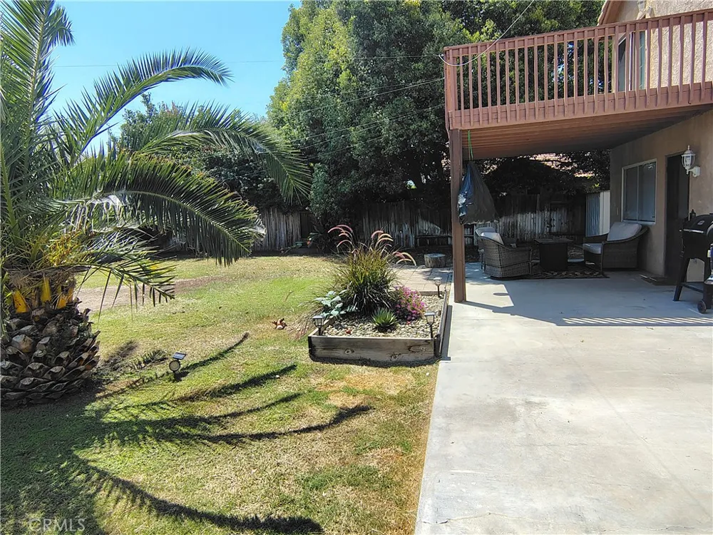 10205 Single Oak Drive Bakersfield, CA 93311