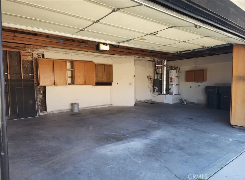 37749 Autumn Lane Palmdale, CA 93550