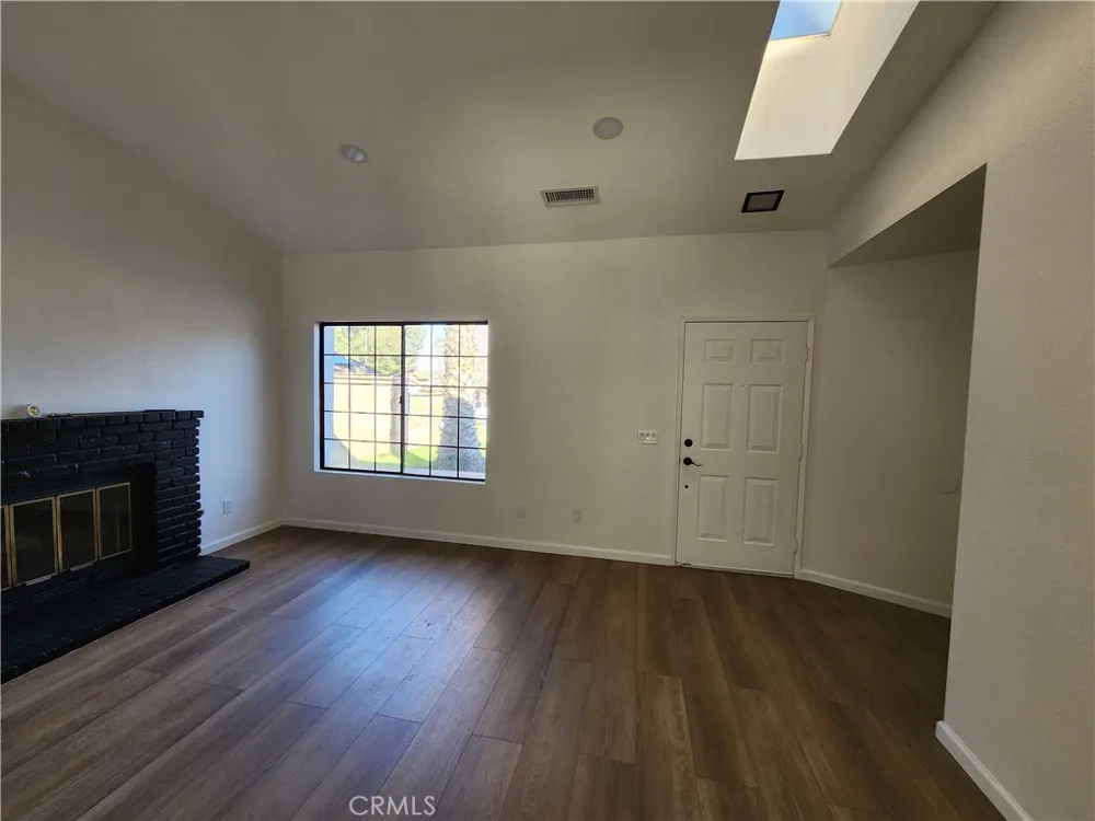 37749 Autumn Lane Palmdale, CA 93550