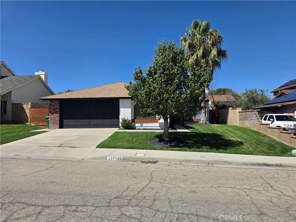37749 Autumn Lane Palmdale, CA 93550